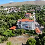 Apartment Vesna Grebastica