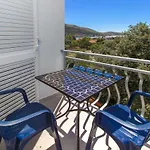 Vesna Apartment Grebastica
