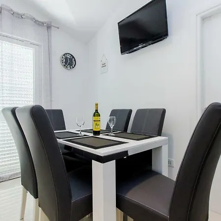 Vesna Apartment *