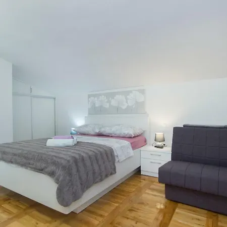 Vesna Apartment *